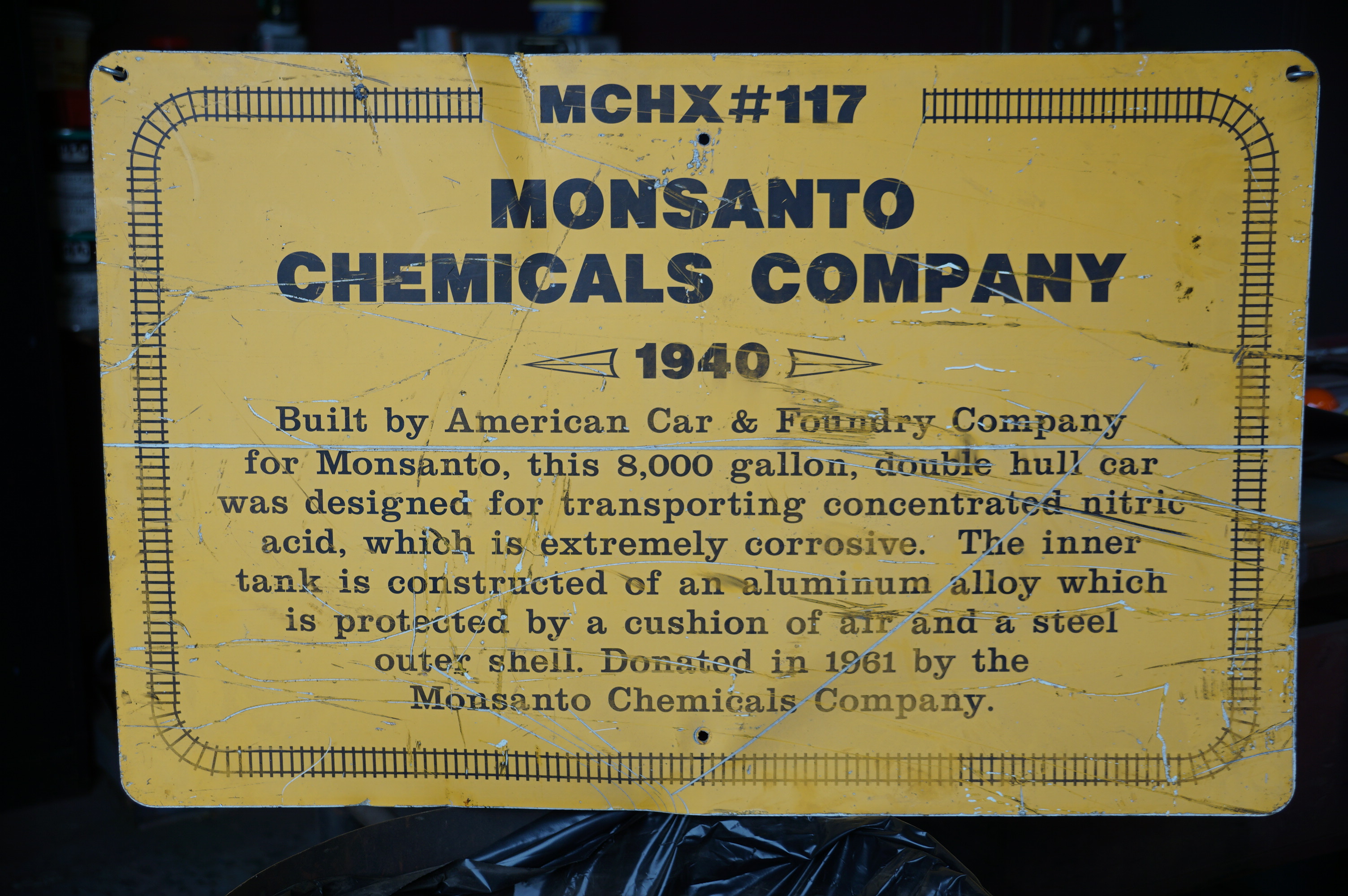 Monsonto Chemical Car - Nitric Acid