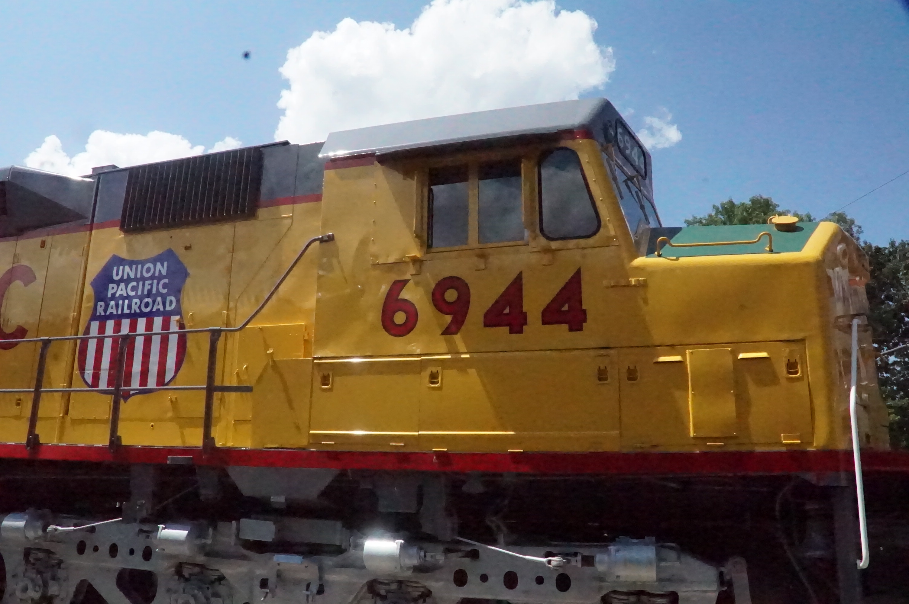 Union Pacific #6944